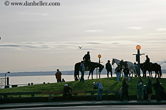 police-horse-silhouette-1.jpg