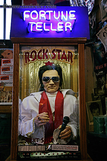 elvis-fortune-teller-sign.jpg