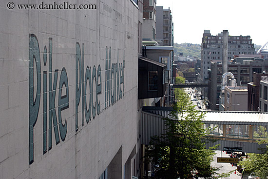 pike-place-market-sign-cityscape.jpg