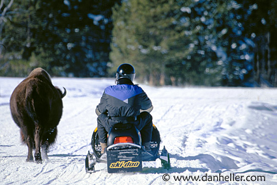 snow-mobile-04.jpg