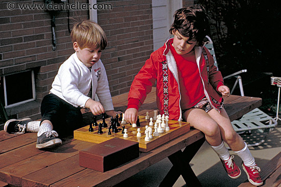 dan-laura-chess-1.jpg