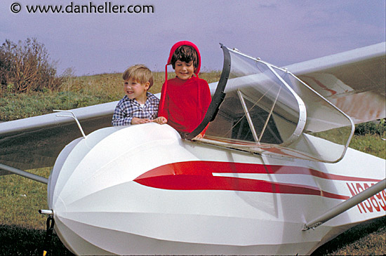 dan-laura-plane-2.jpg