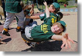 images/personal/Jack/LittleLeague2012/boys-on-tire-swing-06.jpg