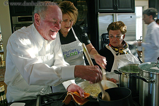 larry-cooking-04.jpg